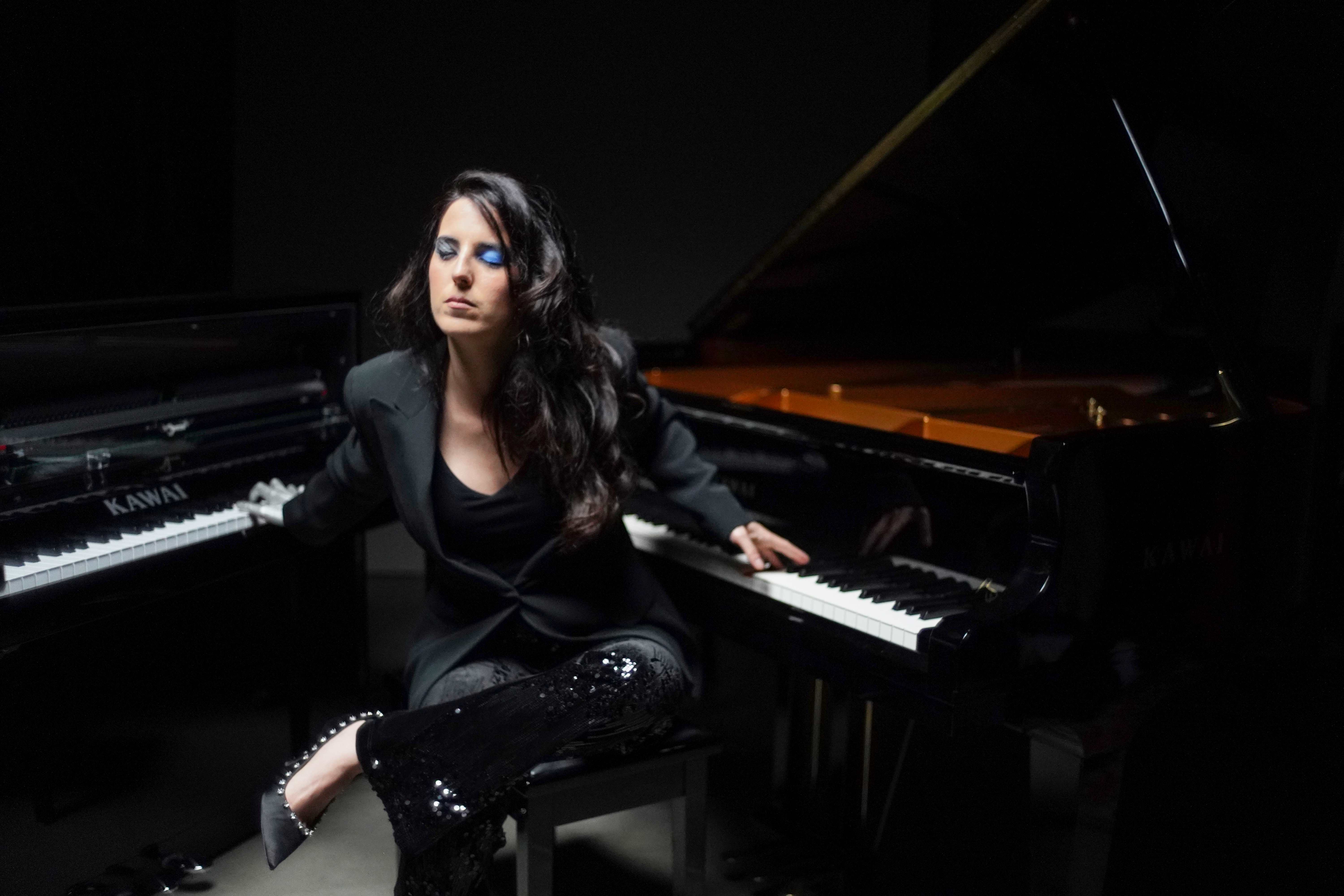 Ep. 195: Classical Regenerated – AyseDeniz on AI, Creativity, and Bridging the Past and Future of Music